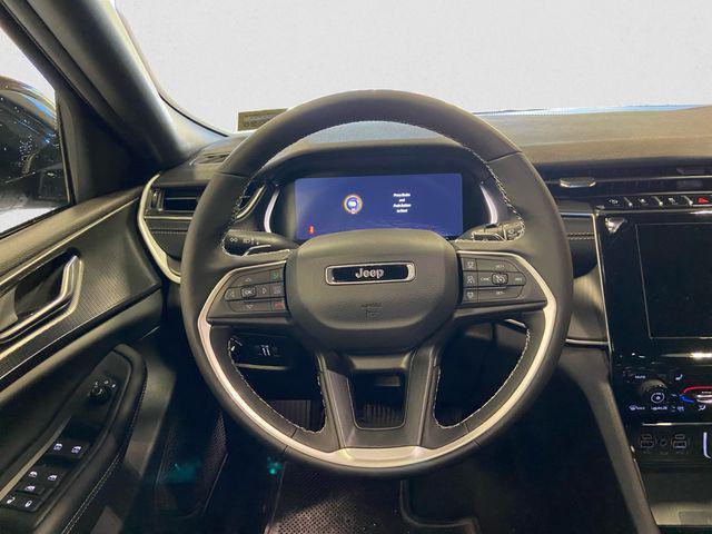 new 2025 Jeep Grand Cherokee car, priced at $40,829