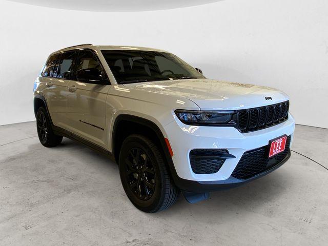 new 2025 Jeep Grand Cherokee car, priced at $40,829