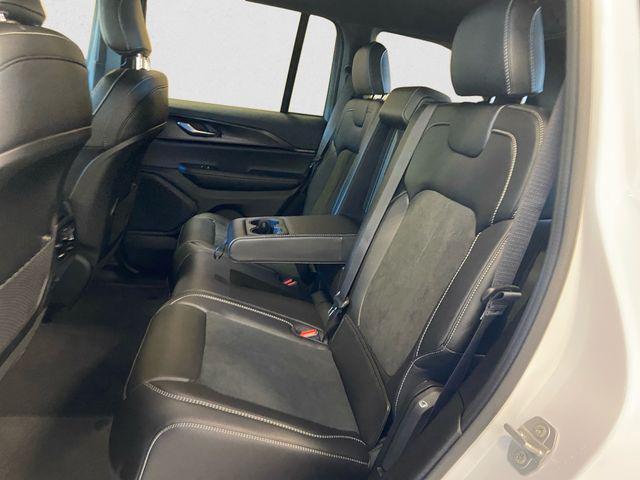 new 2025 Jeep Grand Cherokee car, priced at $40,829