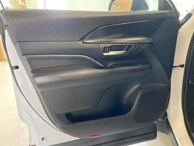 used 2024 Toyota Grand Highlander Hybrid car, priced at $57,997