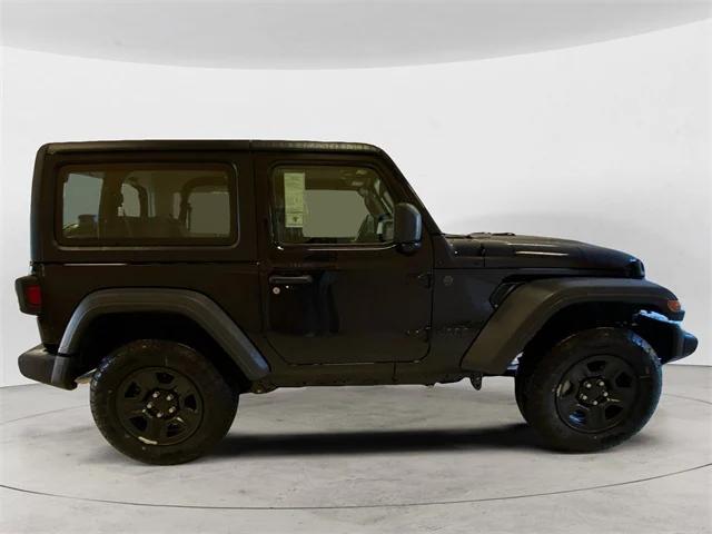 new 2025 Jeep Wrangler car, priced at $39,325