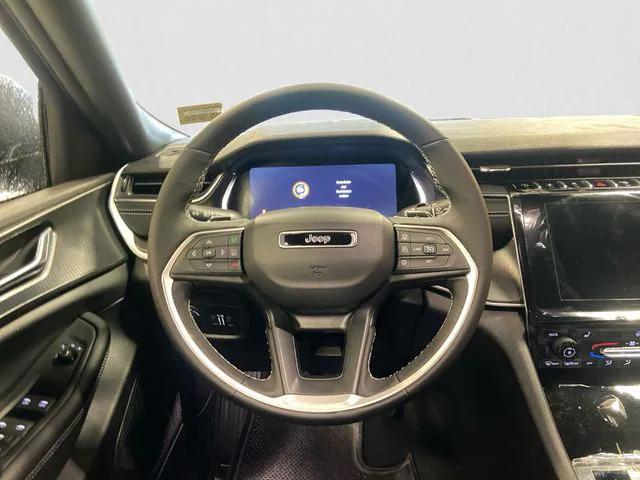 new 2025 Jeep Grand Cherokee L car, priced at $40,017