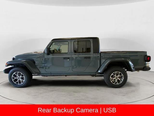 new 2025 Jeep Gladiator car, priced at $46,160