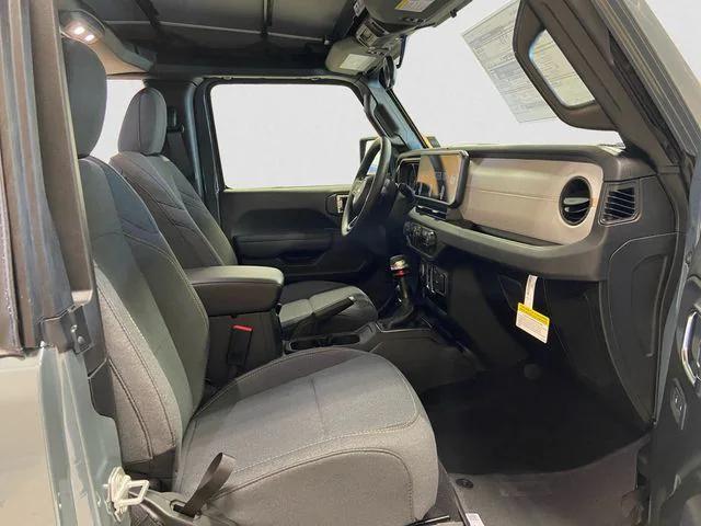 new 2025 Jeep Wrangler car, priced at $33,113