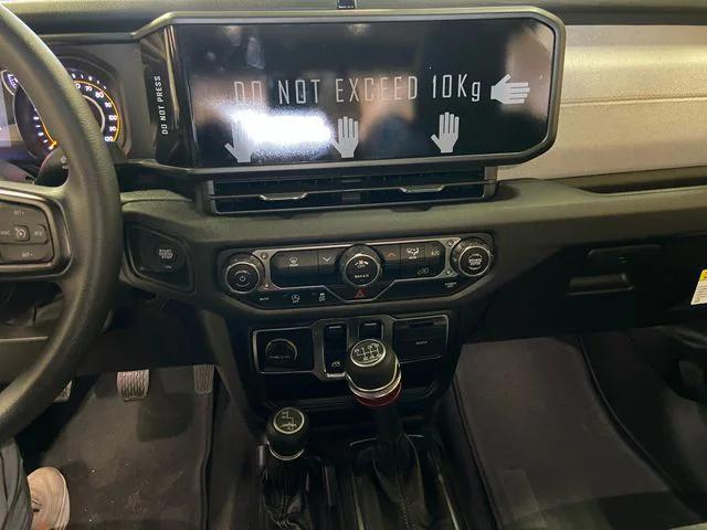 new 2025 Jeep Wrangler car, priced at $33,113