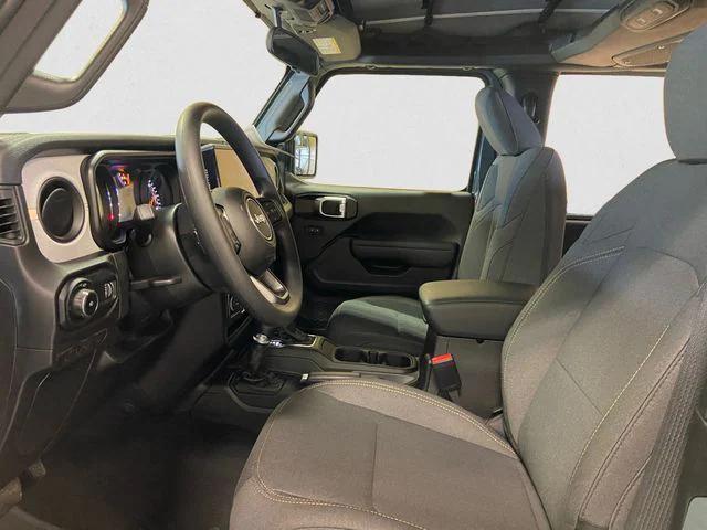 new 2025 Jeep Wrangler car, priced at $36,335