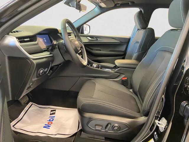 new 2025 Jeep Grand Cherokee L car, priced at $42,314