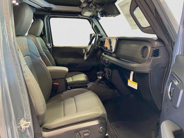 new 2025 Jeep Gladiator car, priced at $57,031