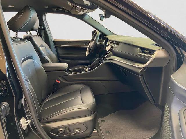new 2025 Jeep Grand Cherokee L car, priced at $44,534
