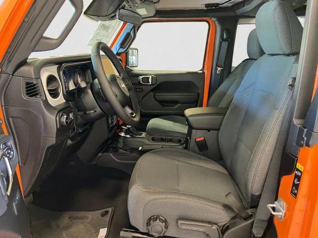 new 2025 Jeep Wrangler car, priced at $40,852
