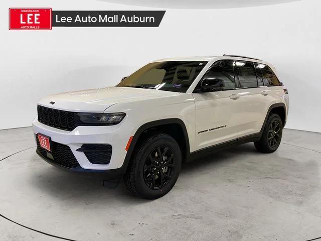 new 2025 Jeep Grand Cherokee car, priced at $45,930