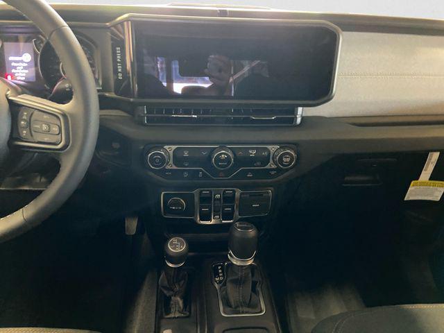 new 2025 Jeep Gladiator car, priced at $38,854