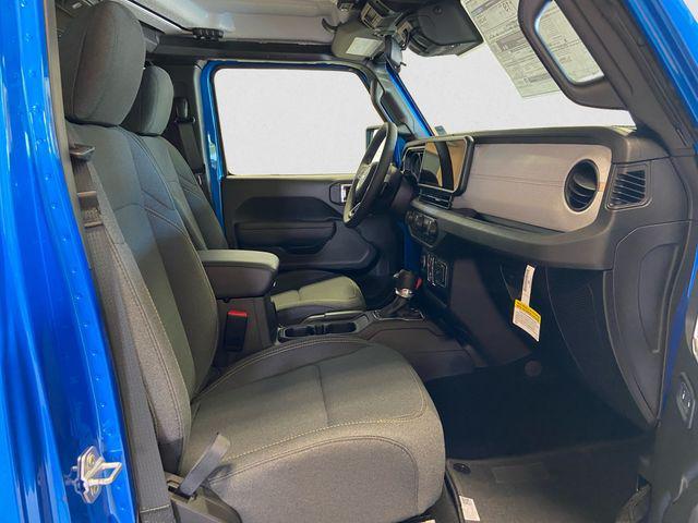 new 2025 Jeep Gladiator car, priced at $38,854