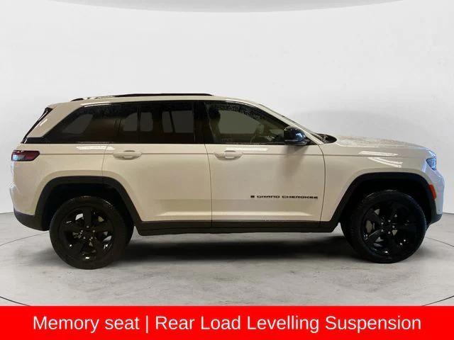 new 2025 Jeep Grand Cherokee car, priced at $49,917