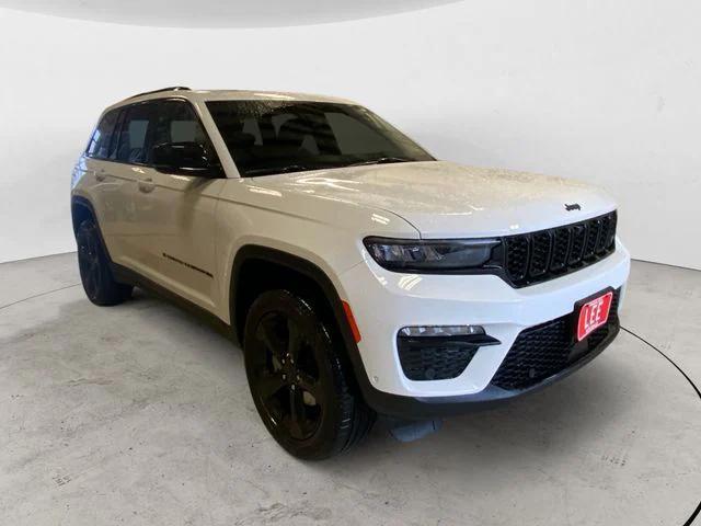 new 2025 Jeep Grand Cherokee car, priced at $49,917