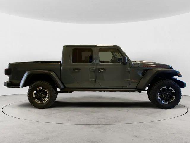 new 2026 Jeep Gladiator car, priced at $58,295