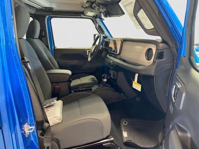 new 2025 Jeep Gladiator car, priced at $46,553