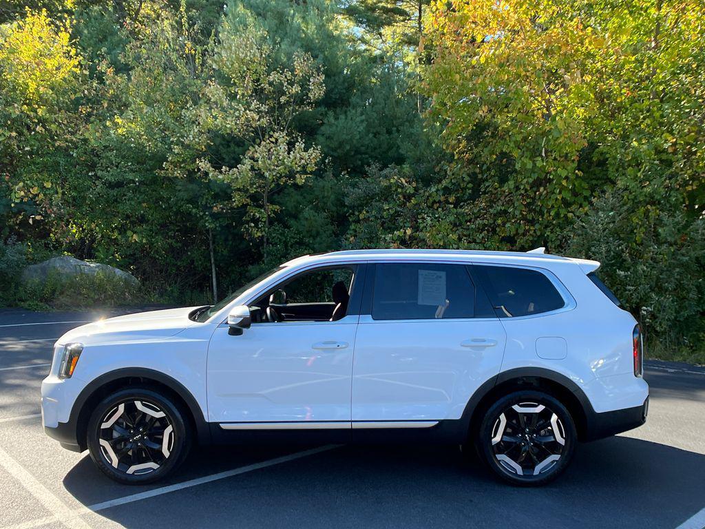 used 2023 Kia Telluride car, priced at $37,649