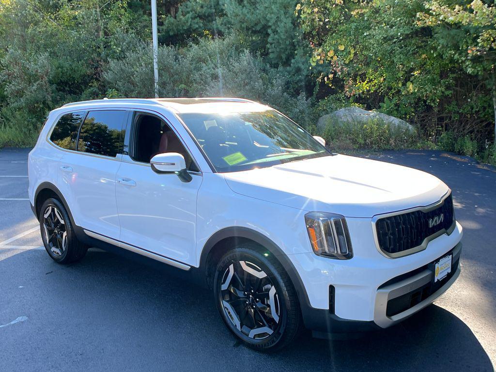 used 2023 Kia Telluride car, priced at $37,649