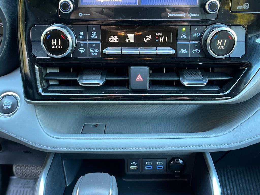 used 2022 Toyota Highlander car, priced at $31,775