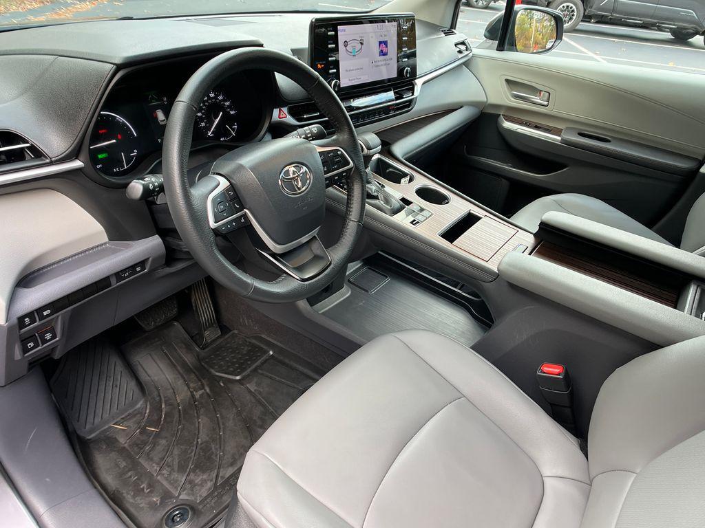 used 2022 Toyota Sienna car, priced at $40,954