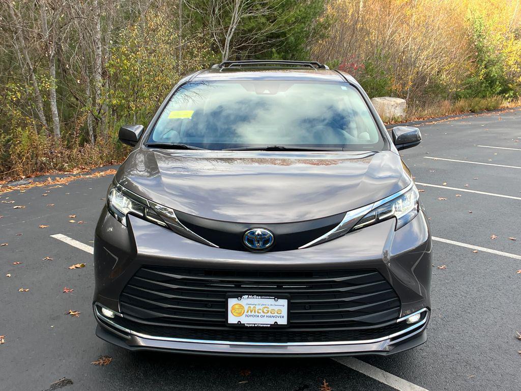 used 2022 Toyota Sienna car, priced at $40,954