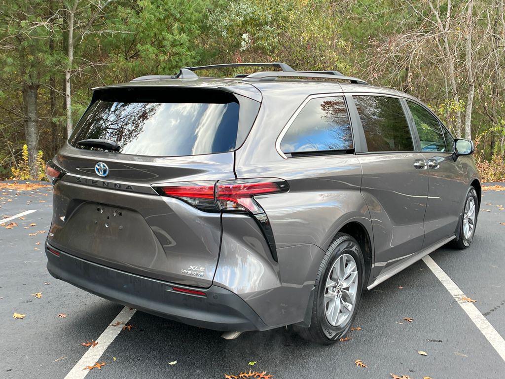 used 2022 Toyota Sienna car, priced at $40,954