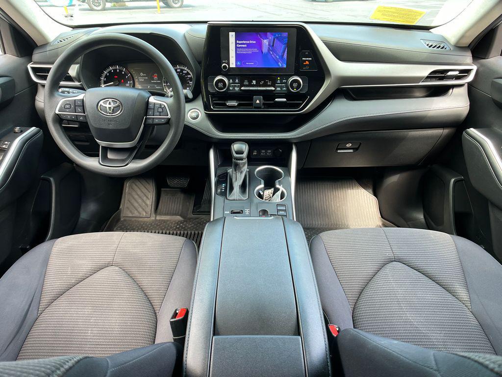 used 2023 Toyota Highlander car, priced at $27,714