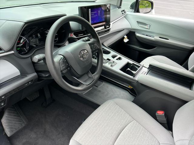 new 2025 Toyota Sienna car, priced at $43,385
