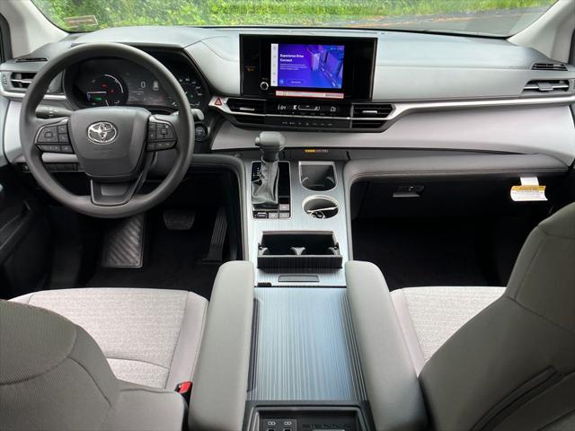 new 2025 Toyota Sienna car, priced at $43,385
