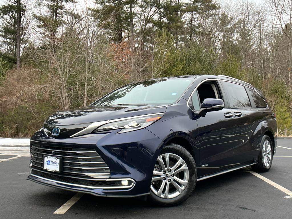 used 2021 Toyota Sienna car, priced at $45,503