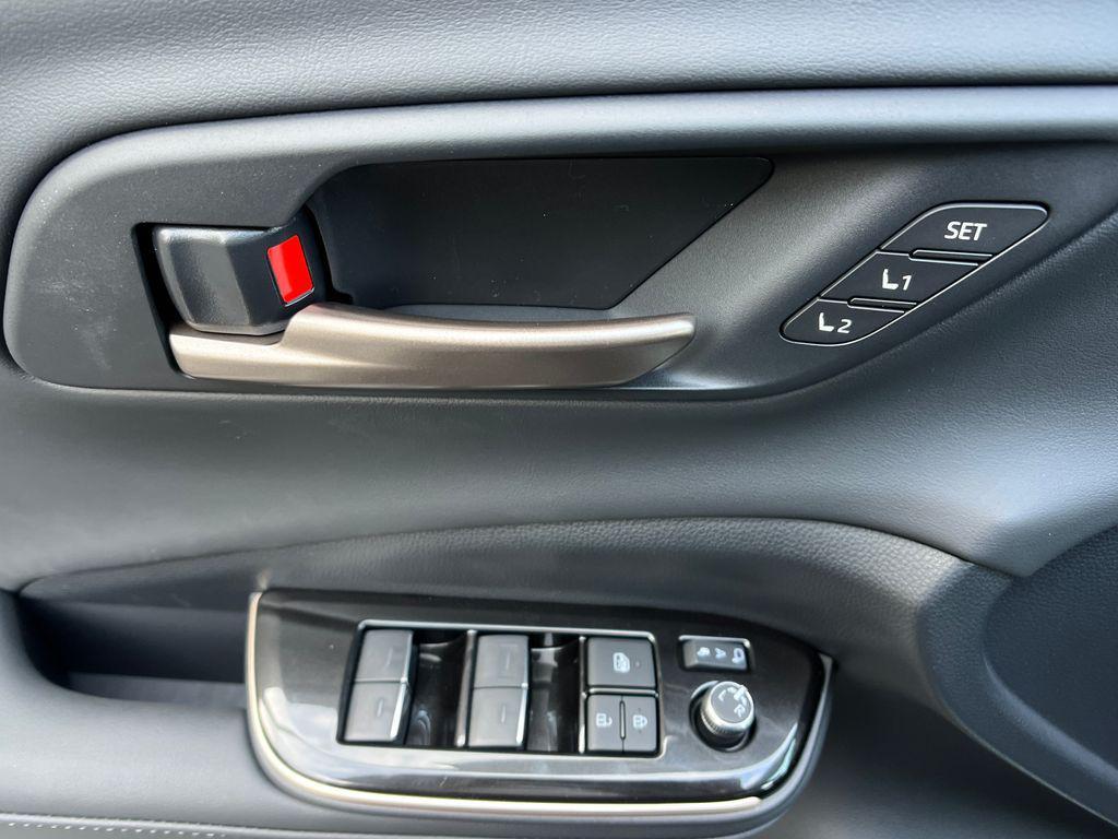 new 2025 Toyota Crown Signia car, priced at $52,550