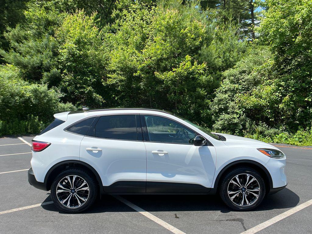 used 2022 Ford Escape car, priced at $24,734