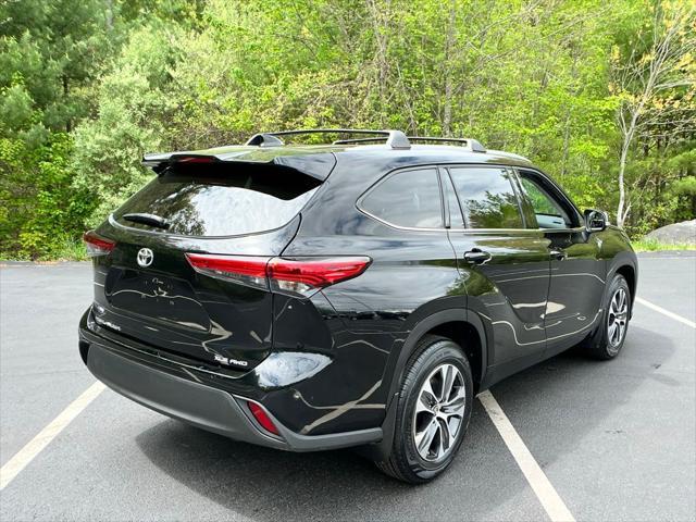 used 2022 Toyota Highlander car, priced at $37,223