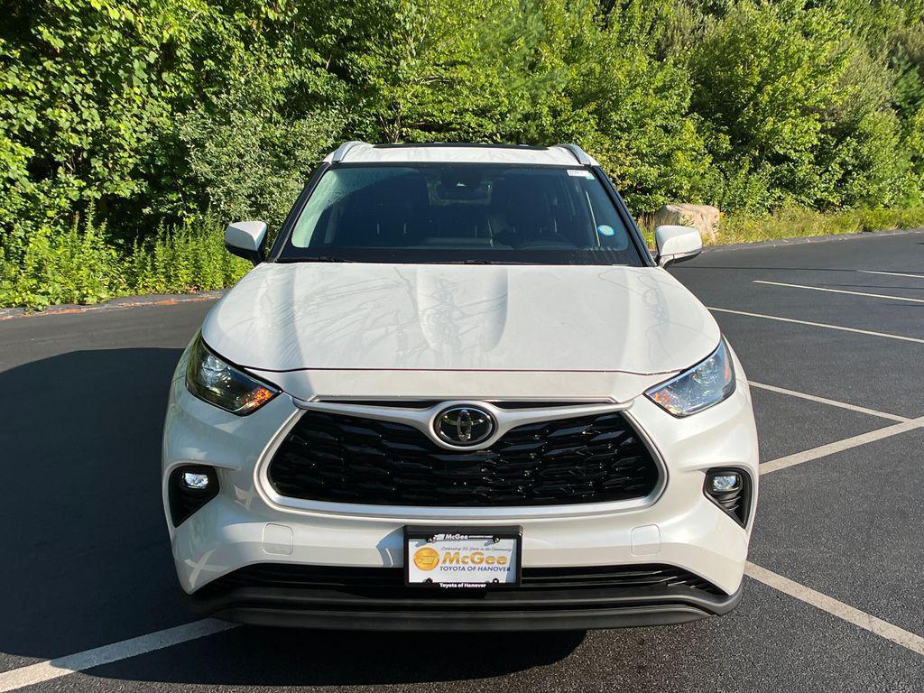 used 2022 Toyota Highlander car, priced at $37,829
