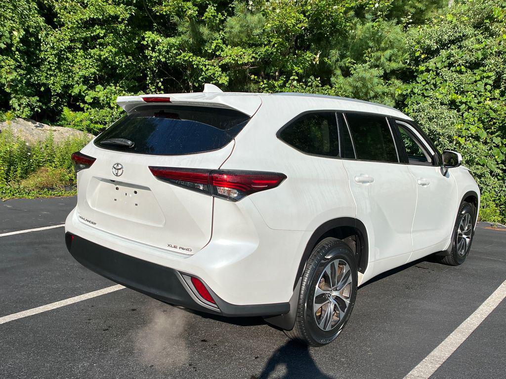 used 2022 Toyota Highlander car, priced at $37,829
