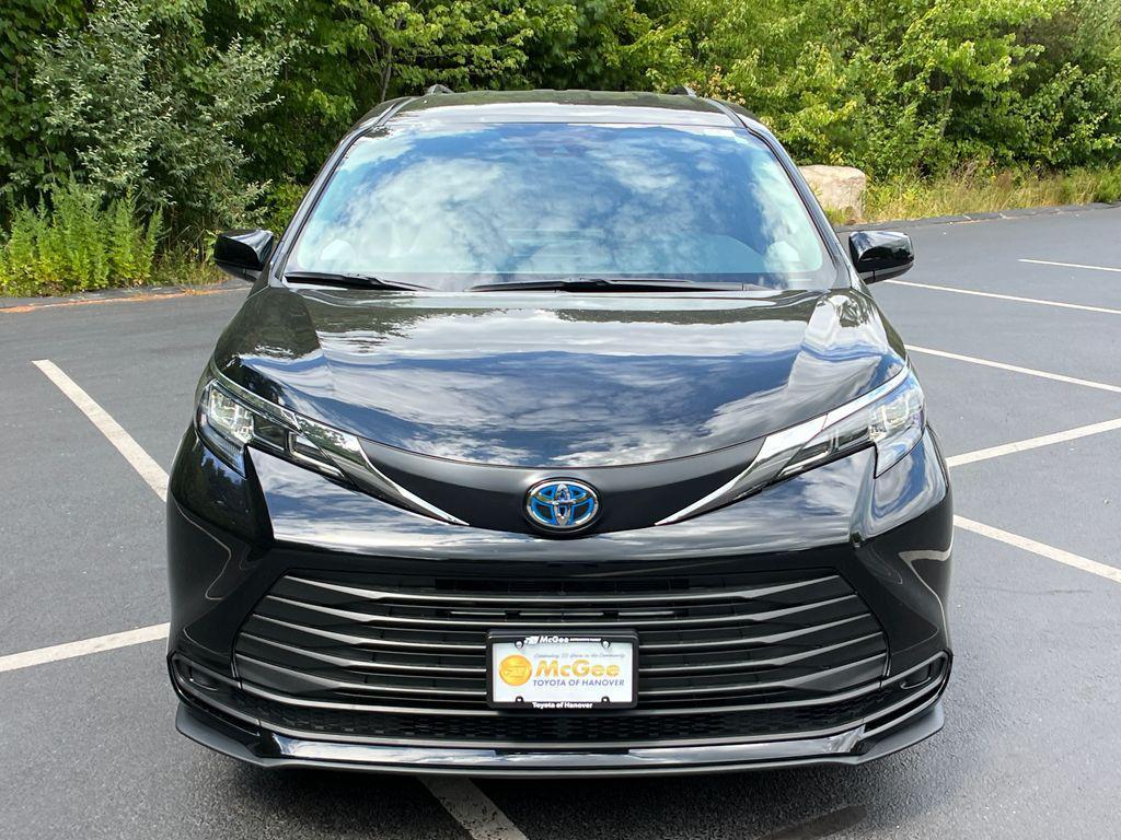 new 2025 Toyota Sienna car, priced at $43,465