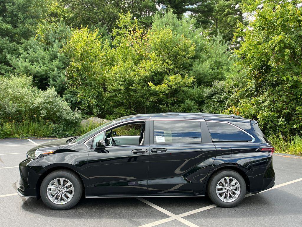 new 2025 Toyota Sienna car, priced at $43,465