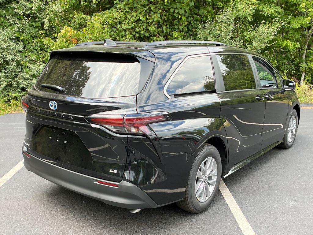 new 2025 Toyota Sienna car, priced at $43,465