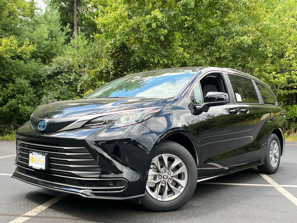 new 2025 Toyota Sienna car, priced at $43,465