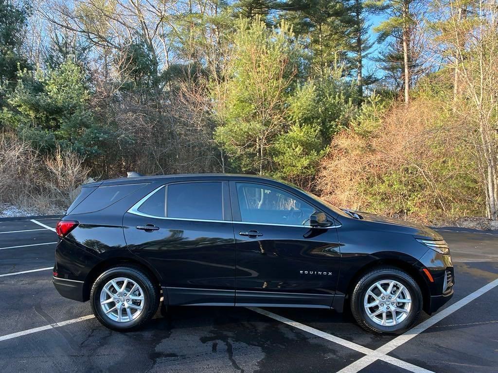 used 2022 Chevrolet Equinox car, priced at $23,980