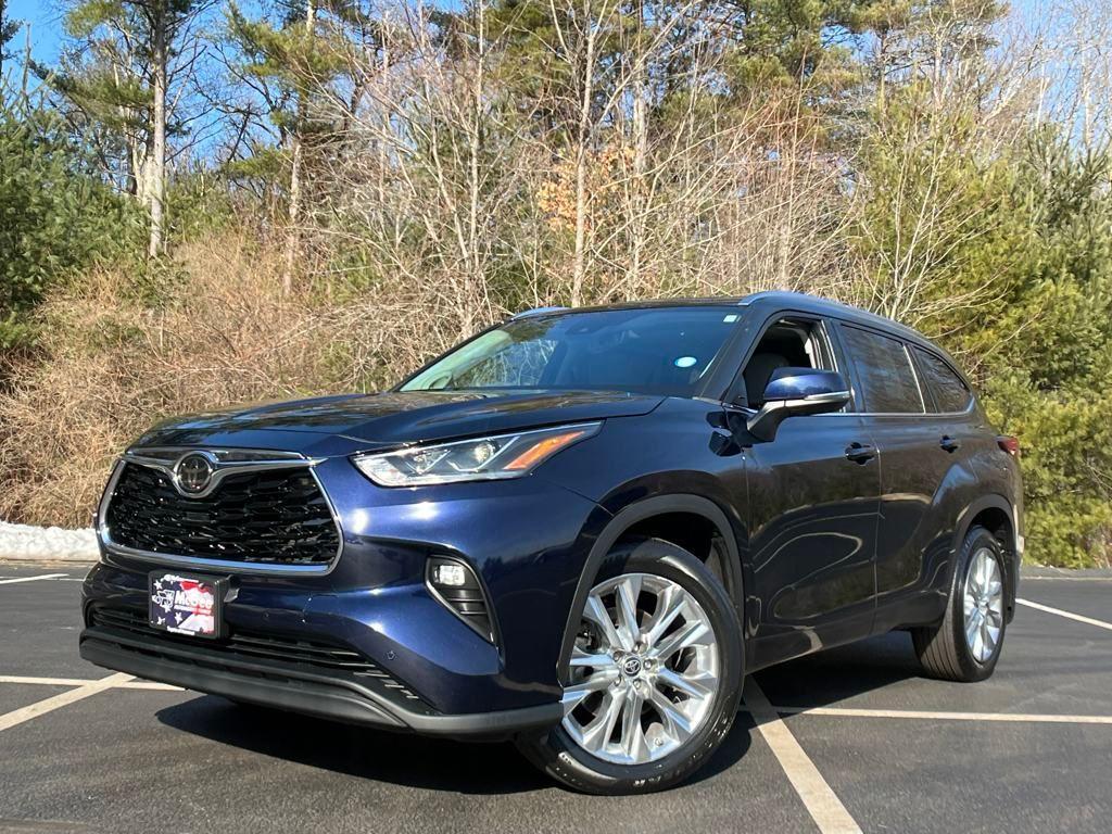 used 2020 Toyota Highlander car, priced at $37,608