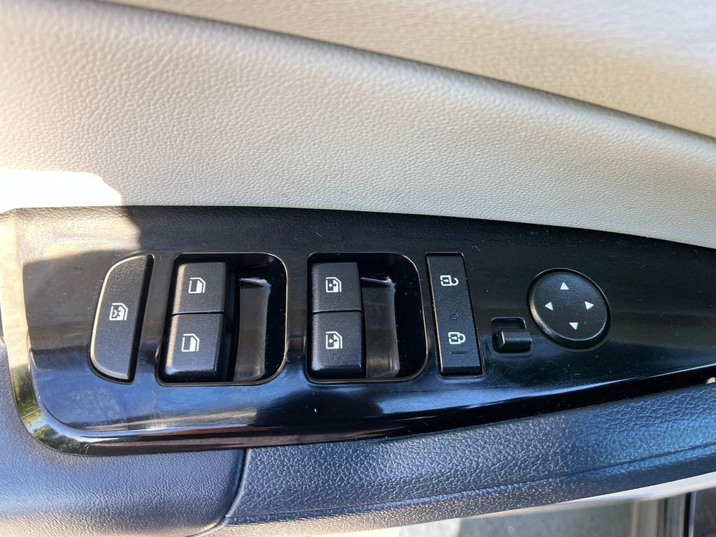 used 2024 Kia Sportage Hybrid car, priced at $28,398
