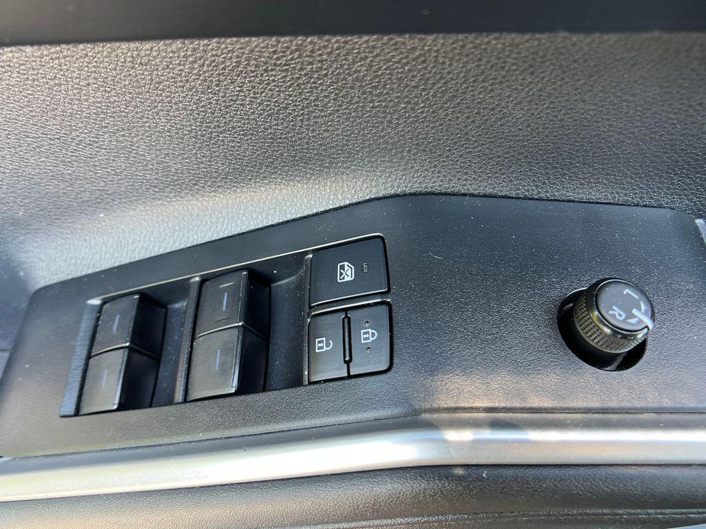 used 2021 Toyota Highlander car, priced at $28,398
