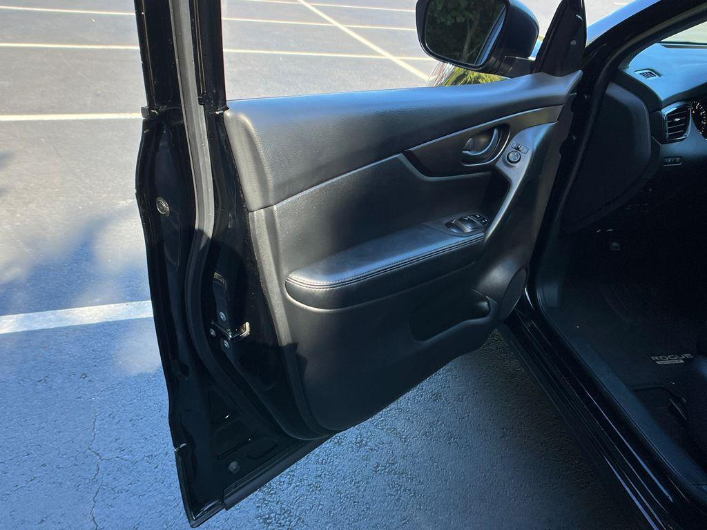 used 2020 Nissan Rogue Sport car, priced at $17,325