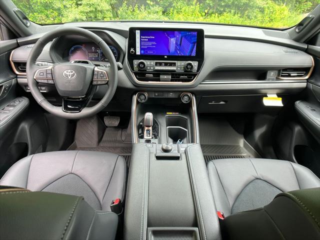 new 2025 Toyota Grand Highlander Hybrid car, priced at $61,263
