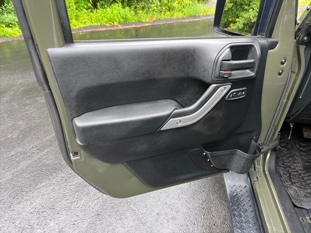 used 2015 Jeep Wrangler Unlimited car, priced at $19,998