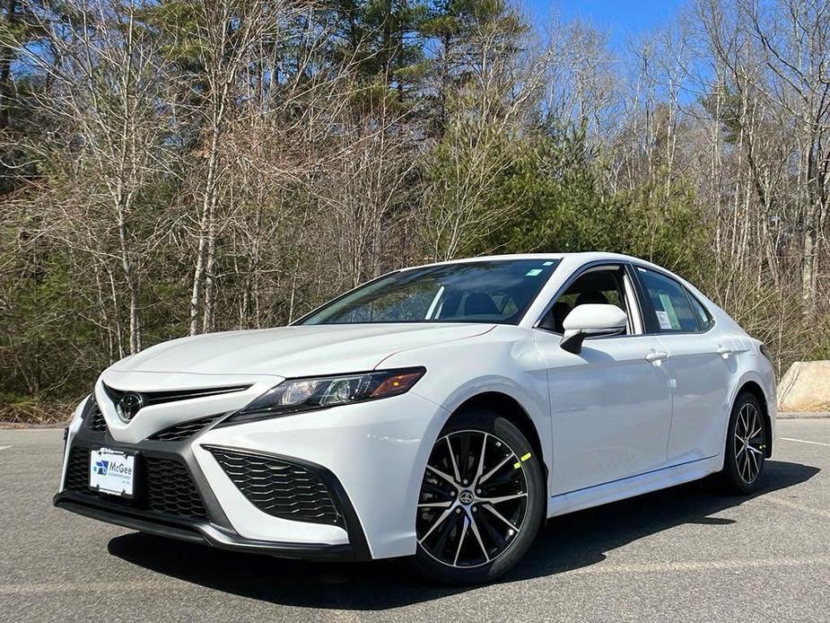 new 2024 Toyota Camry car, priced at $32,328