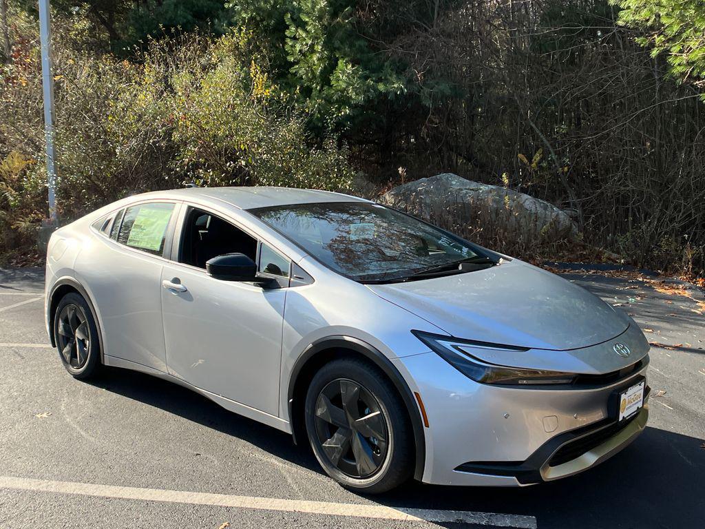 new 2026 Toyota Prius Plug-In Hybrid car, priced at $34,543