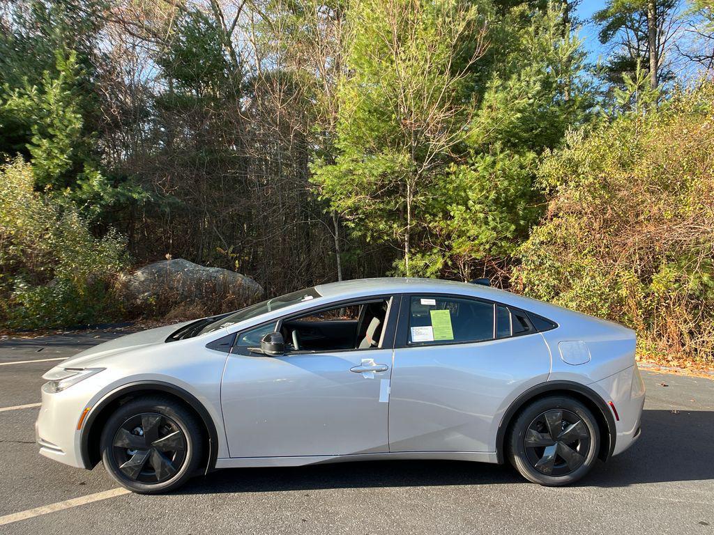 new 2026 Toyota Prius Plug-In Hybrid car, priced at $34,543